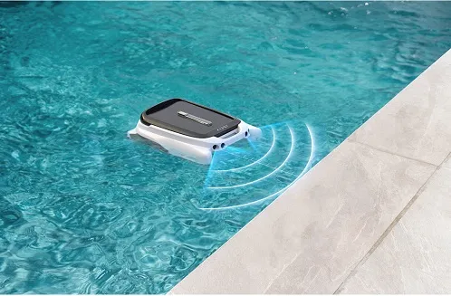 Robotski usisavač za bazene AIPER Surfer M1